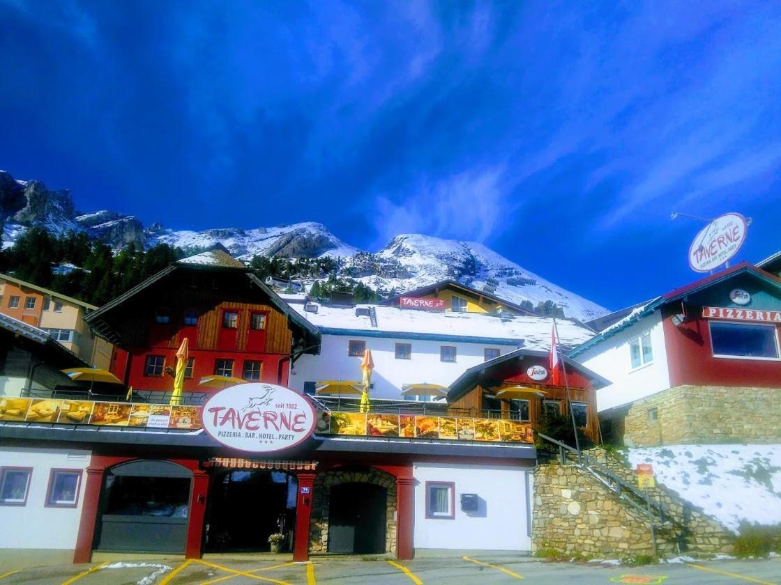 Party Hotel Taverne 오베르타우에른 외부 사진